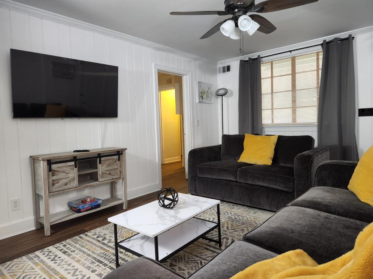 Spacious Centrally Located 3 Bed 2 Bath - Sleeps 8 Montgomery Esterno foto