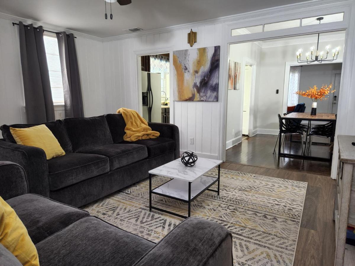 Spacious Centrally Located 3 Bed 2 Bath - Sleeps 8 Montgomery Esterno foto