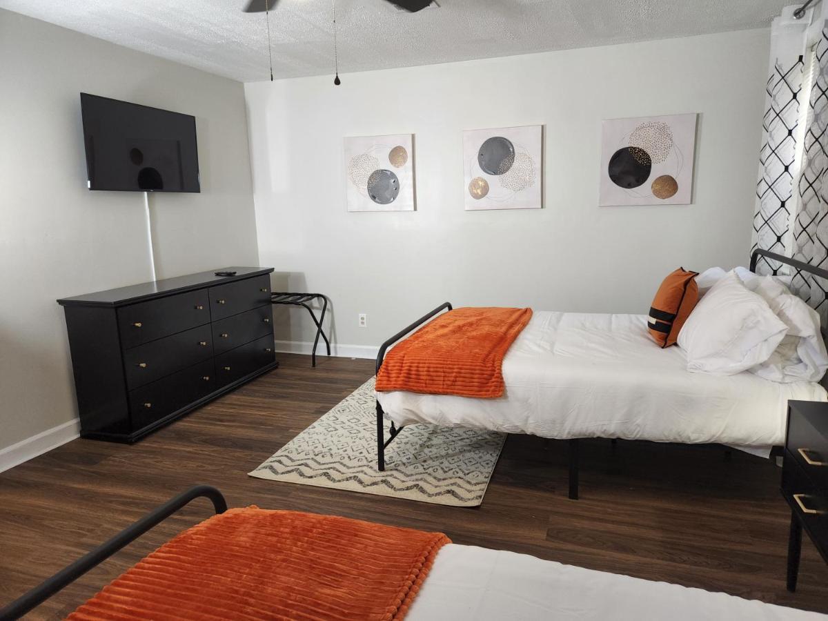 Spacious Centrally Located 3 Bed 2 Bath - Sleeps 8 Montgomery Esterno foto