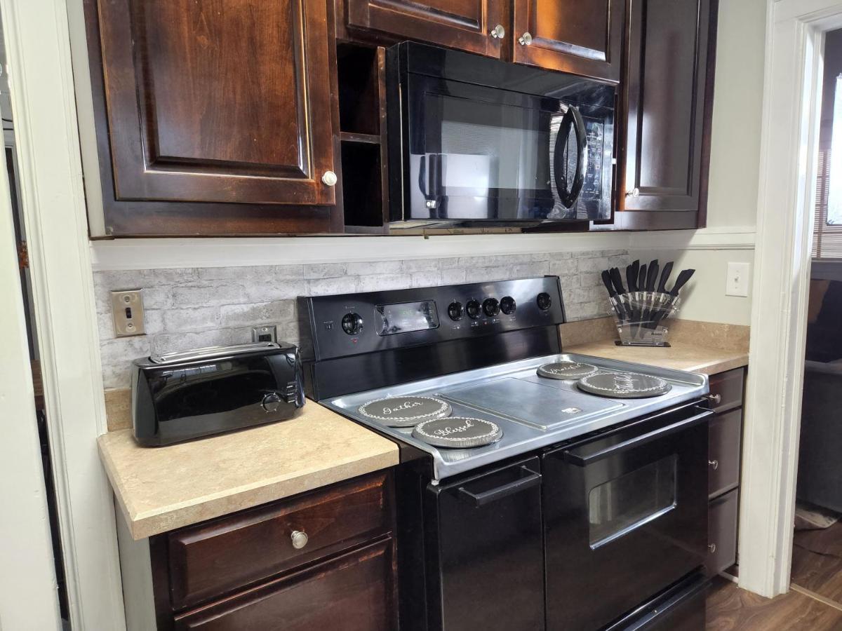 Spacious Centrally Located 3 Bed 2 Bath - Sleeps 8 Montgomery Esterno foto
