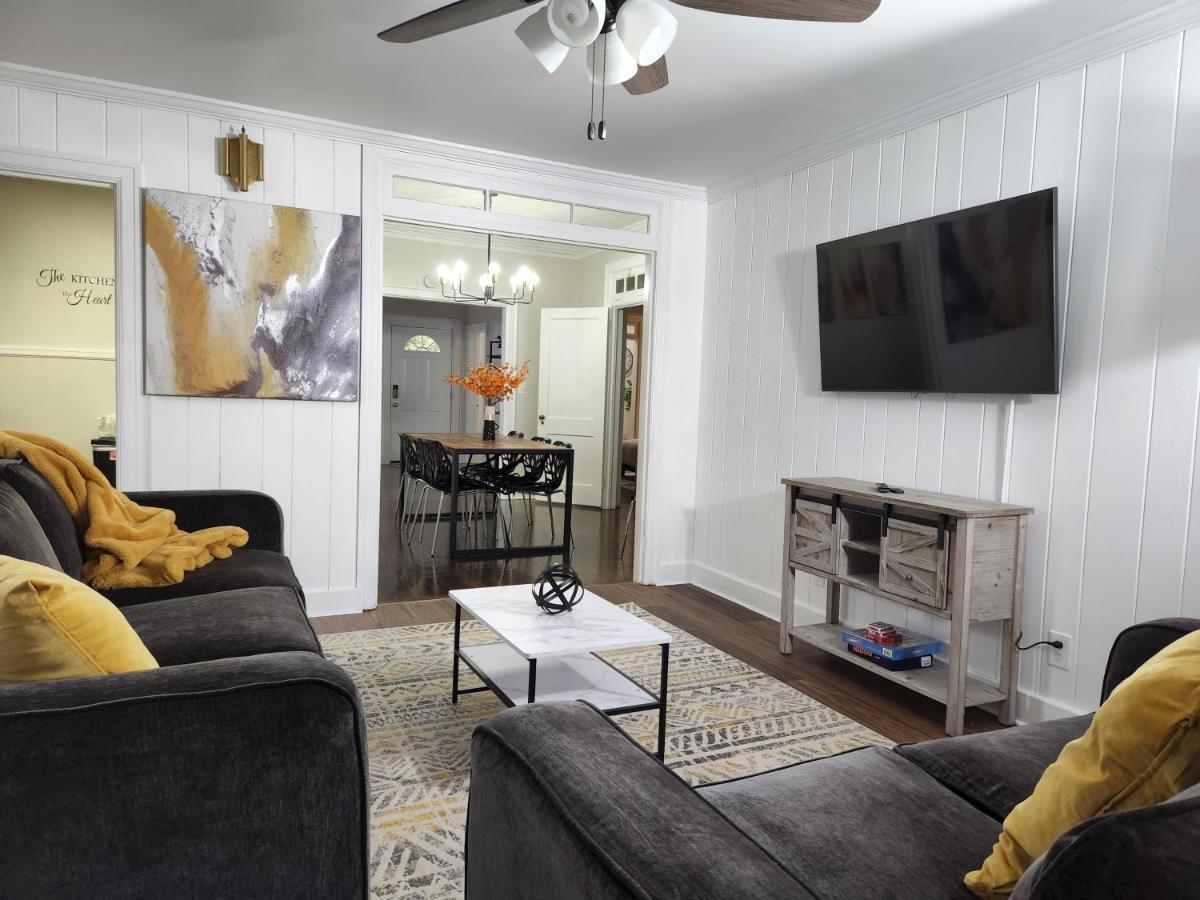 Spacious Centrally Located 3 Bed 2 Bath - Sleeps 8 Montgomery Esterno foto